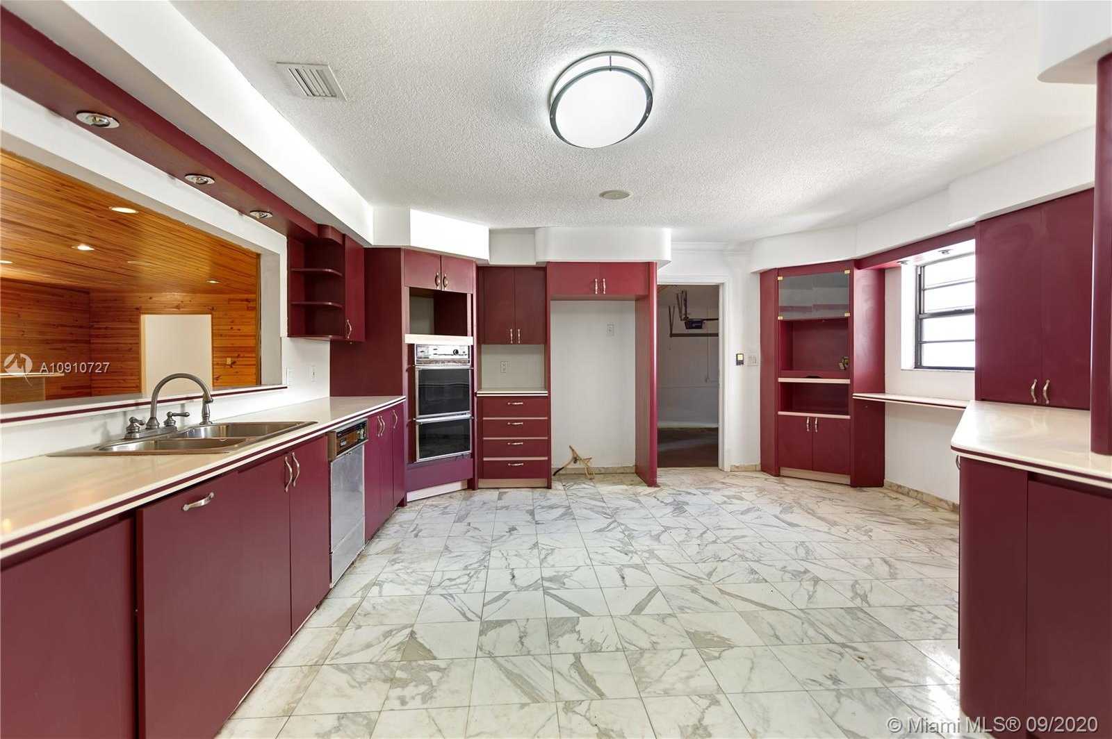 Small Image of 298 NORTH EAST 91ST ST, Miami Shores Number 5