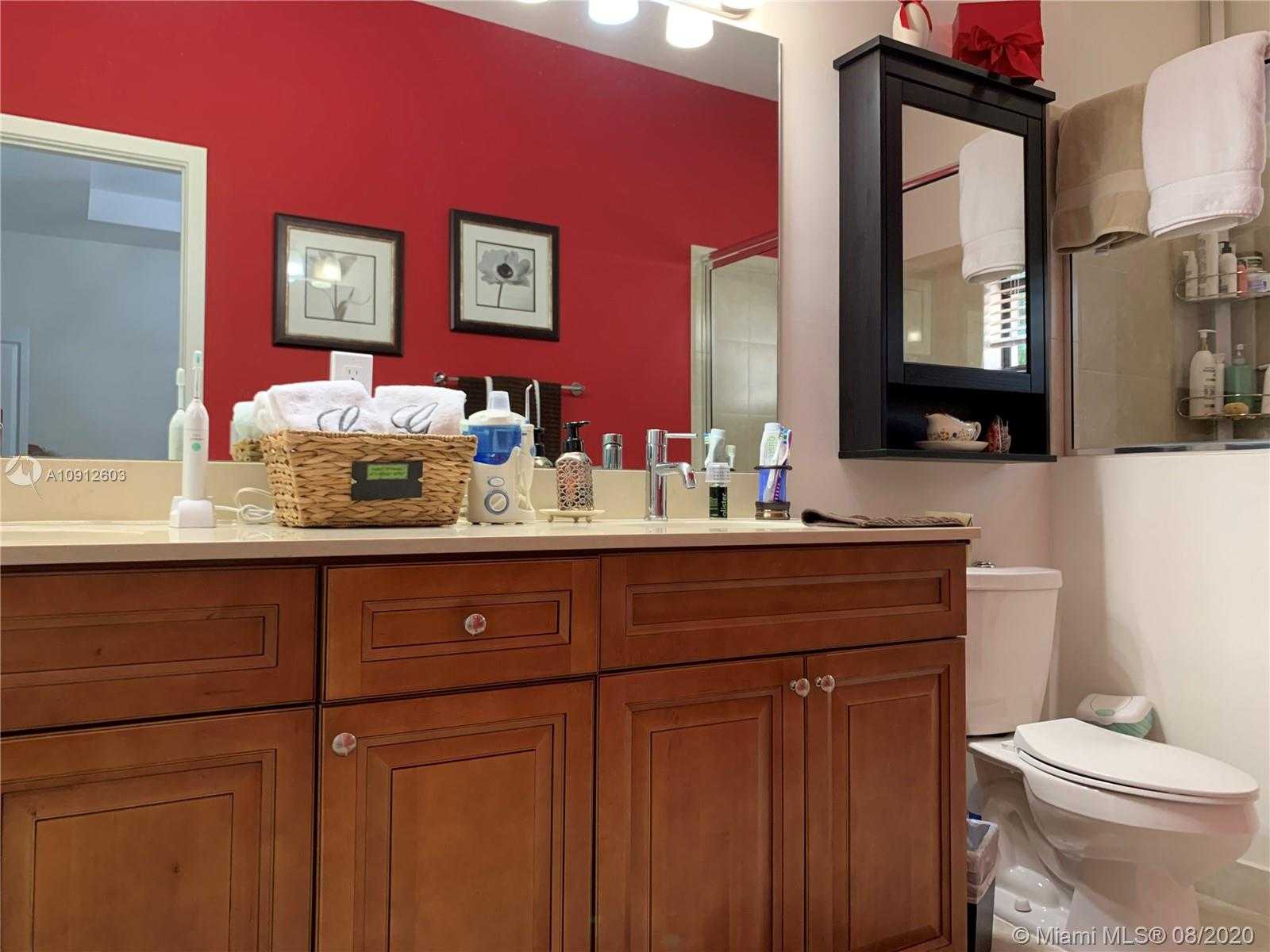 Small Image of 4907 NORTH WEST 59TH ST, Tamarac Number 22