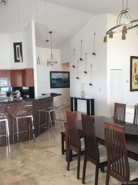 Small Image of 200 Ocean Ln Dr, Key Biscayne, FL 33149, USA Number 4