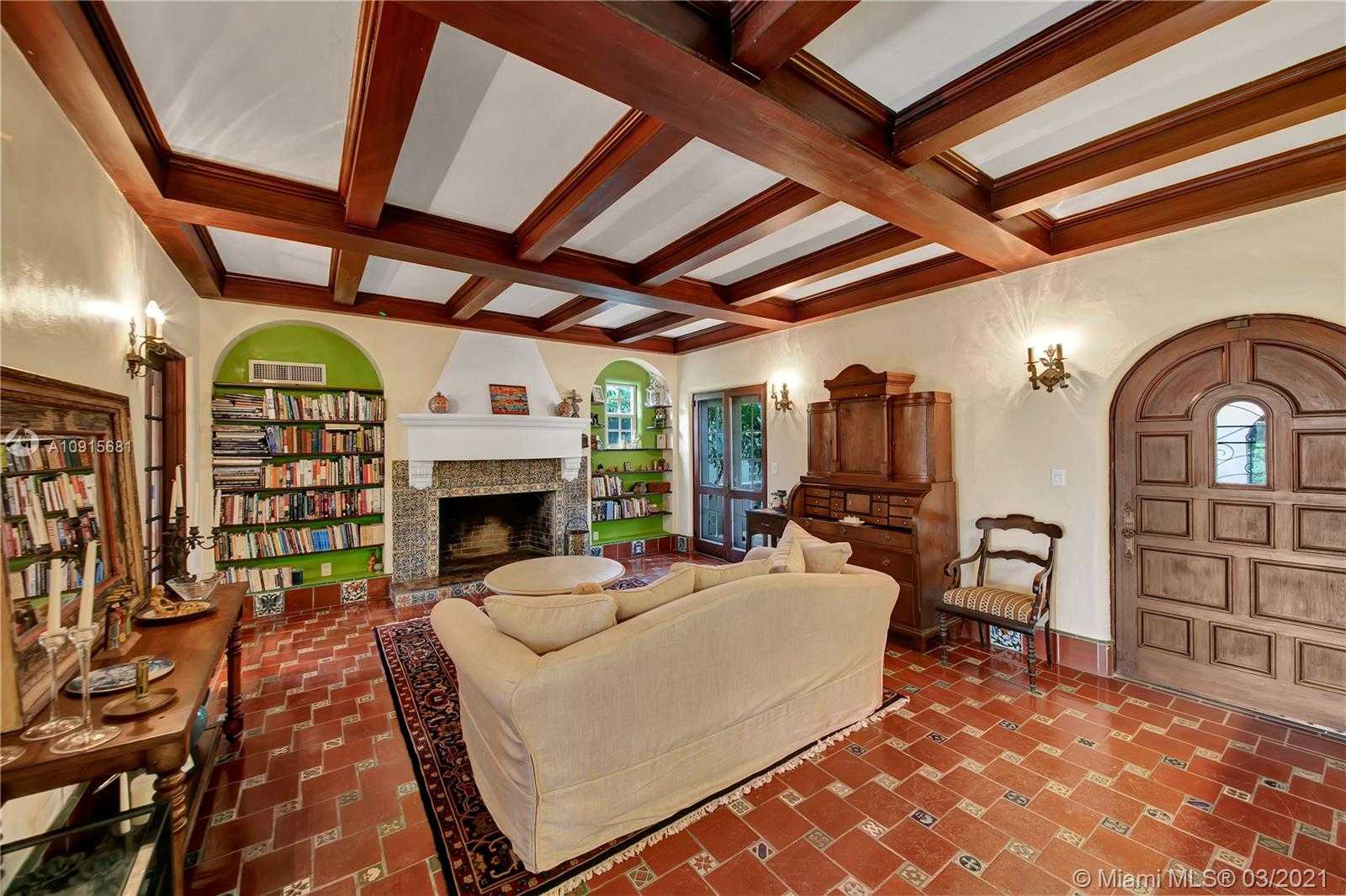 Small Image of 5455 ALTON RD, Miami Beach Number 10