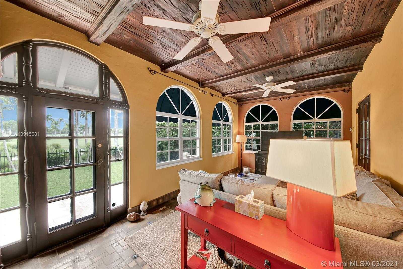 Small Image of 5455 ALTON RD, Miami Beach Number 12