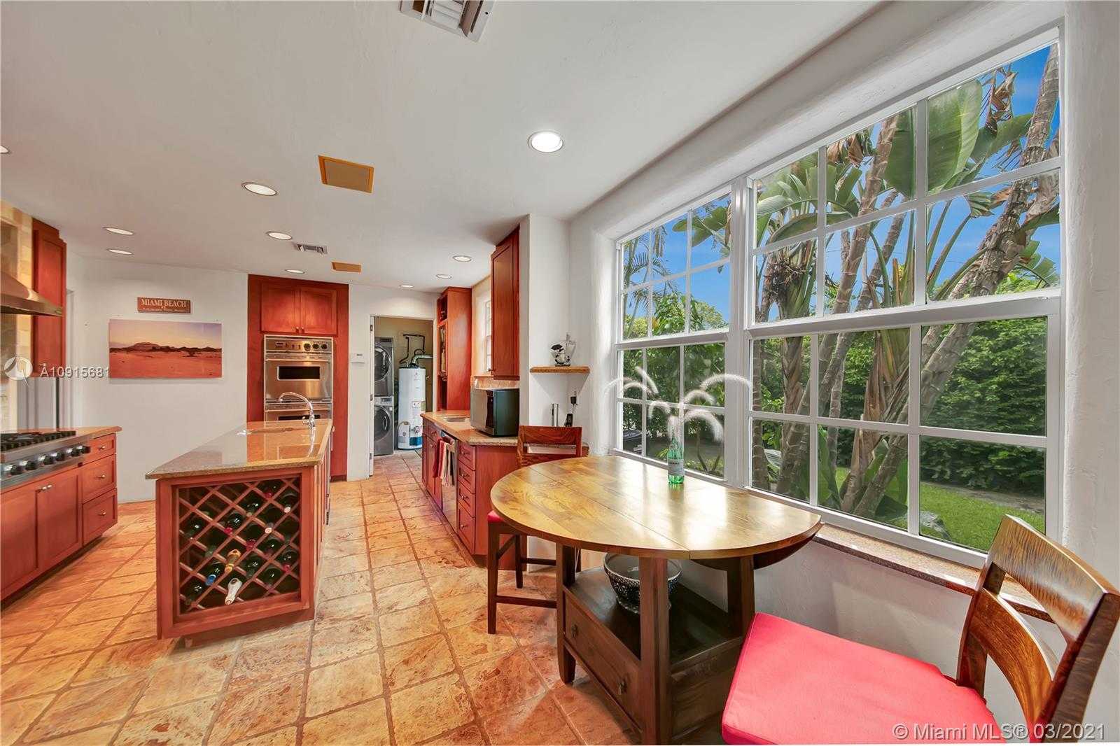 Small Image of 5455 ALTON RD, Miami Beach Number 16