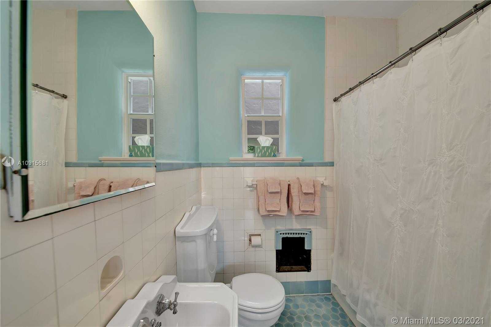 Small Image of 5455 ALTON RD, Miami Beach Number 18