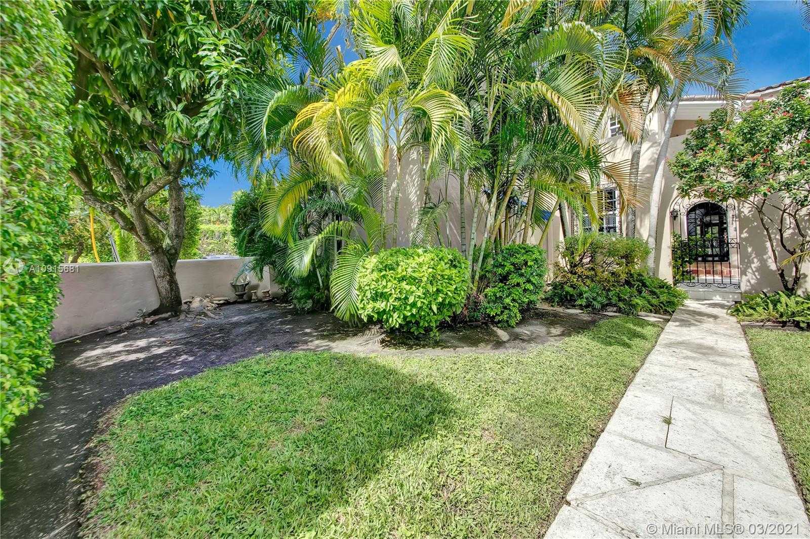Small Image of 5455 ALTON RD, Miami Beach Number 3
