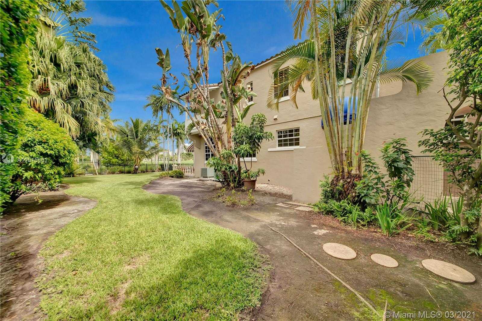Small Image of 5455 ALTON RD, Miami Beach Number 6