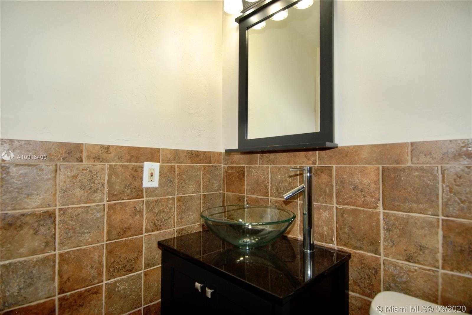 Small Image of 4606 NORTH WEST 29TH TER, Tamarac Number 15