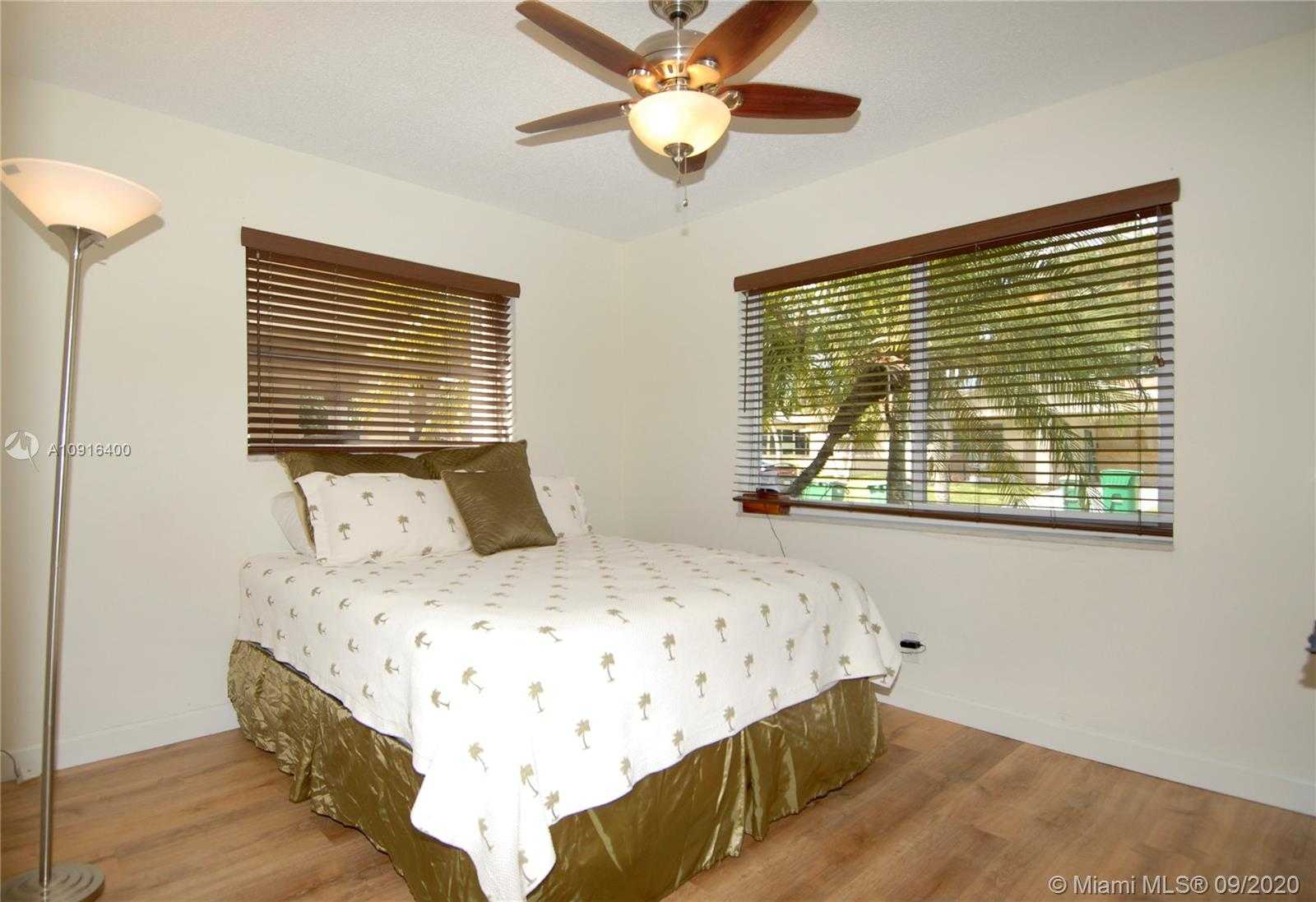 Small Image of 4606 NORTH WEST 29TH TER, Tamarac Number 22