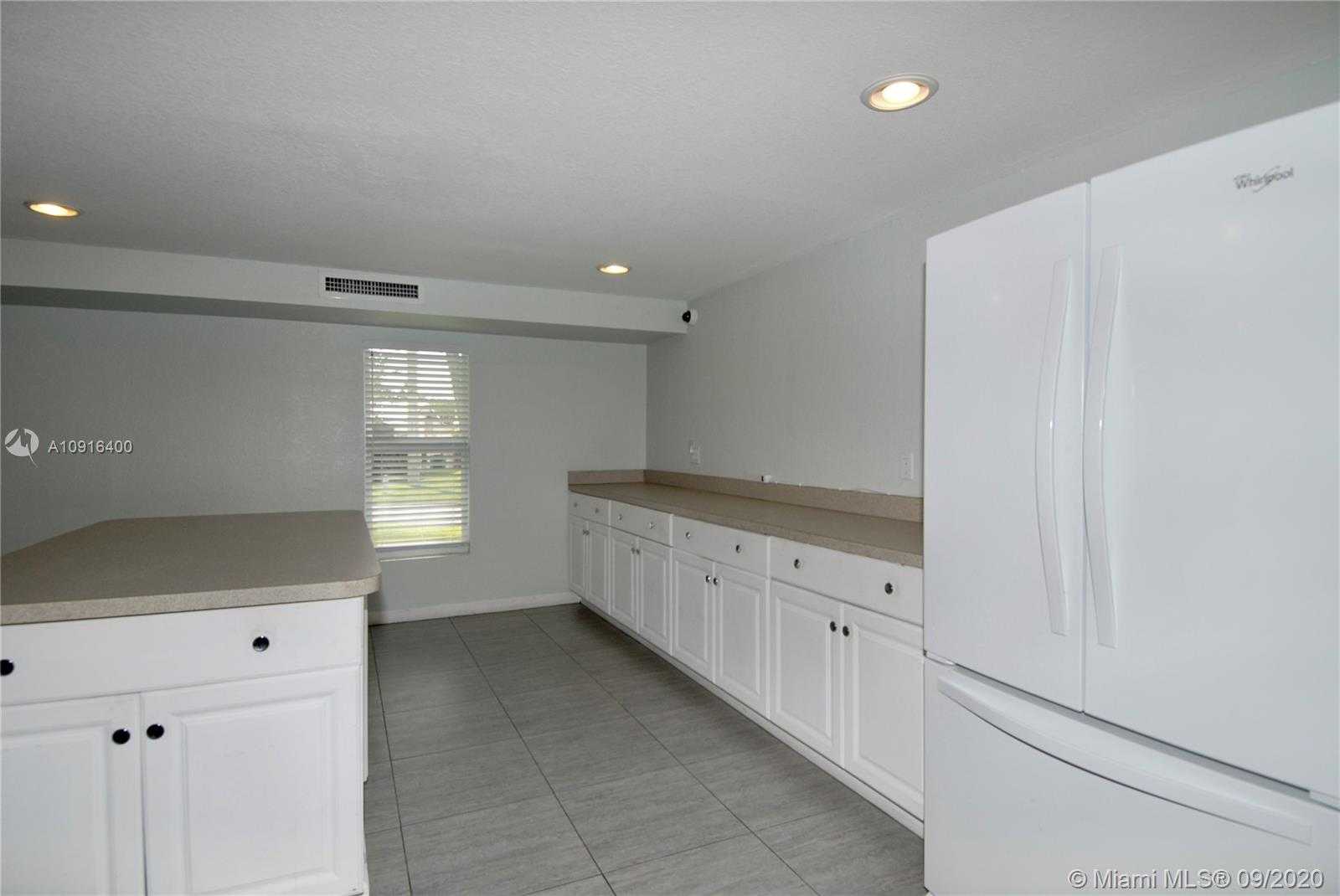 Small Image of 4606 NORTH WEST 29TH TER, Tamarac Number 35