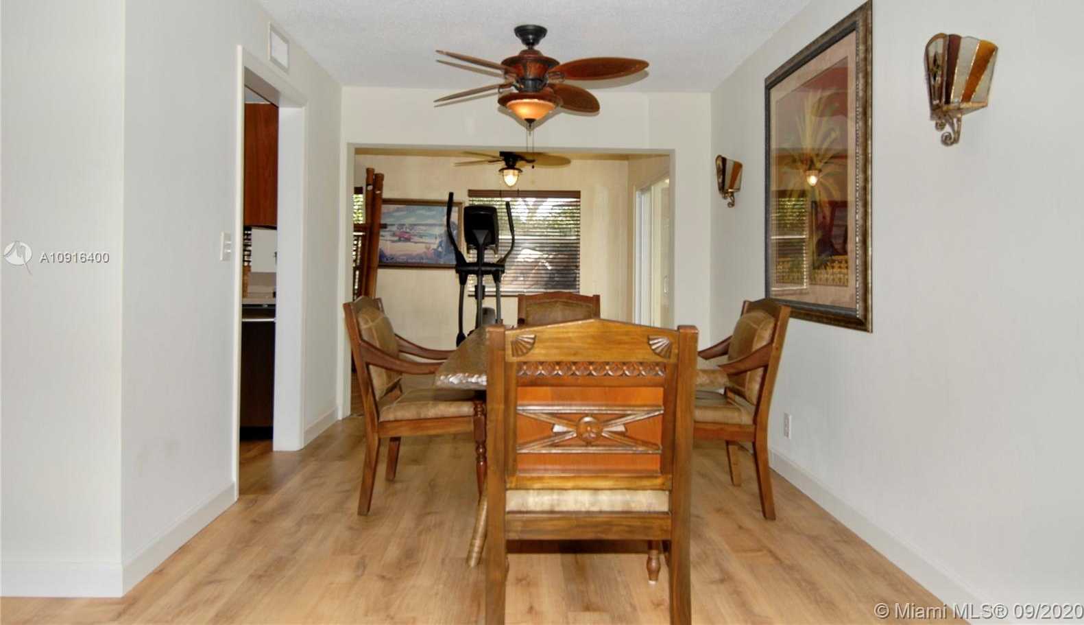 Small Image of 4606 NORTH WEST 29TH TER, Tamarac Number 9