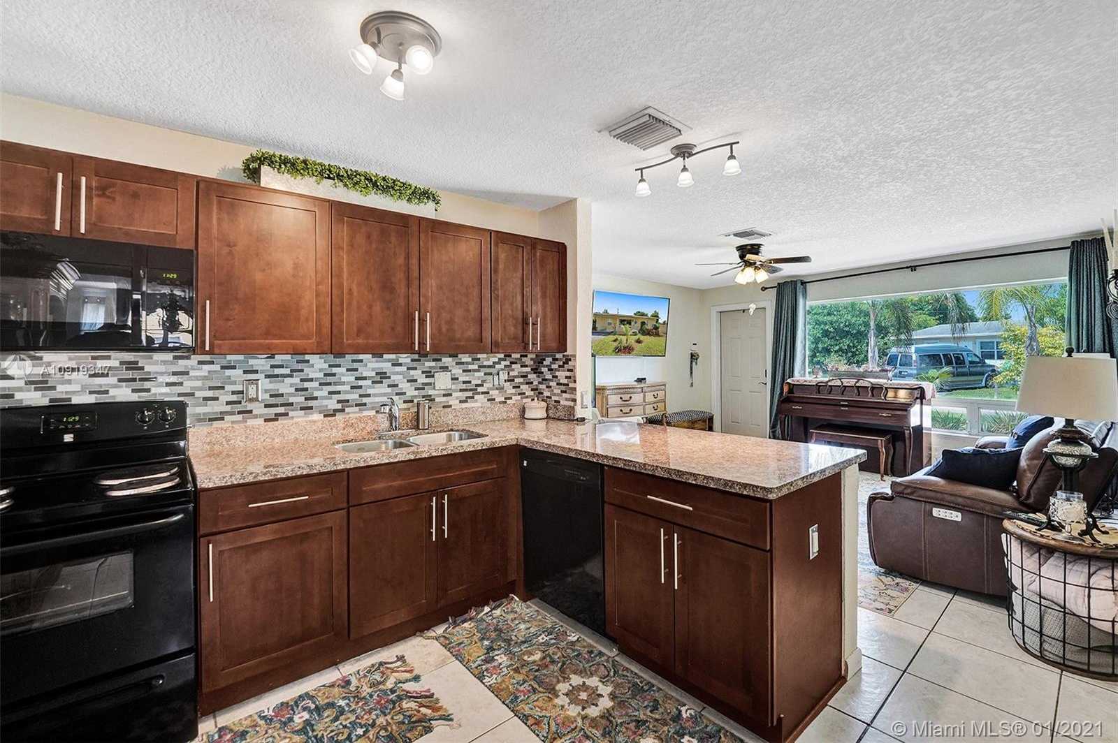 Small Image of 2700 NORTH EAST 8TH TER, Pompano Beach Number 10