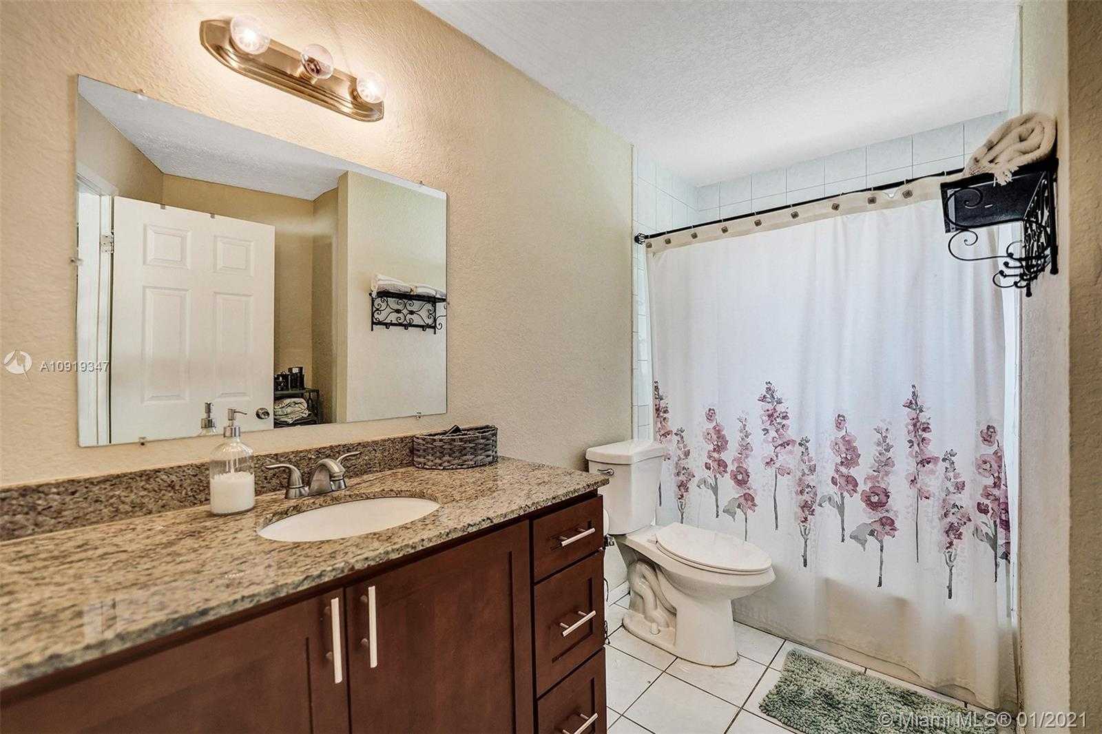 Small Image of 2700 NORTH EAST 8TH TER, Pompano Beach Number 18