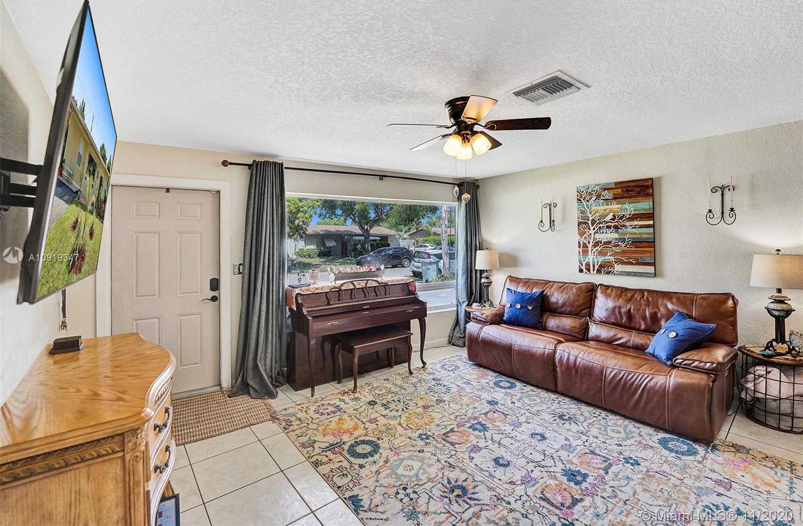 Small Image of 2700 NORTH EAST 8TH TER, Pompano Beach Number 6