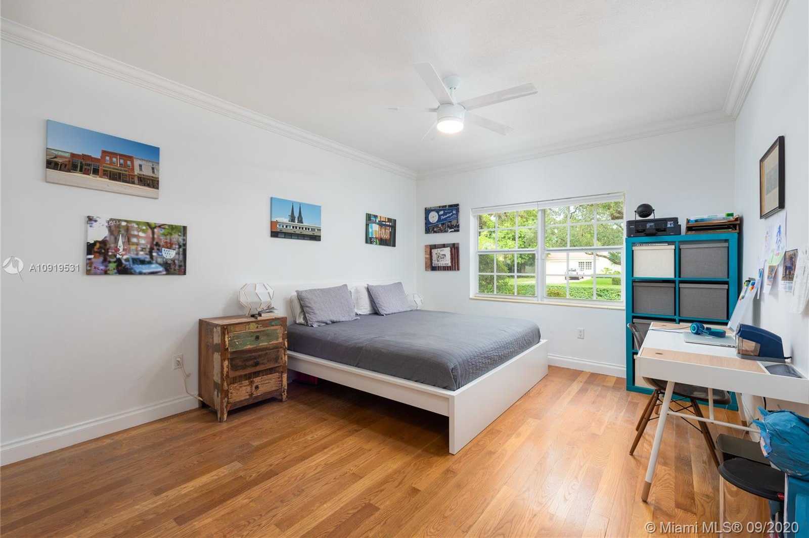 Small Image of 1502 GRANADA BLVD, Coral Gables Number 13