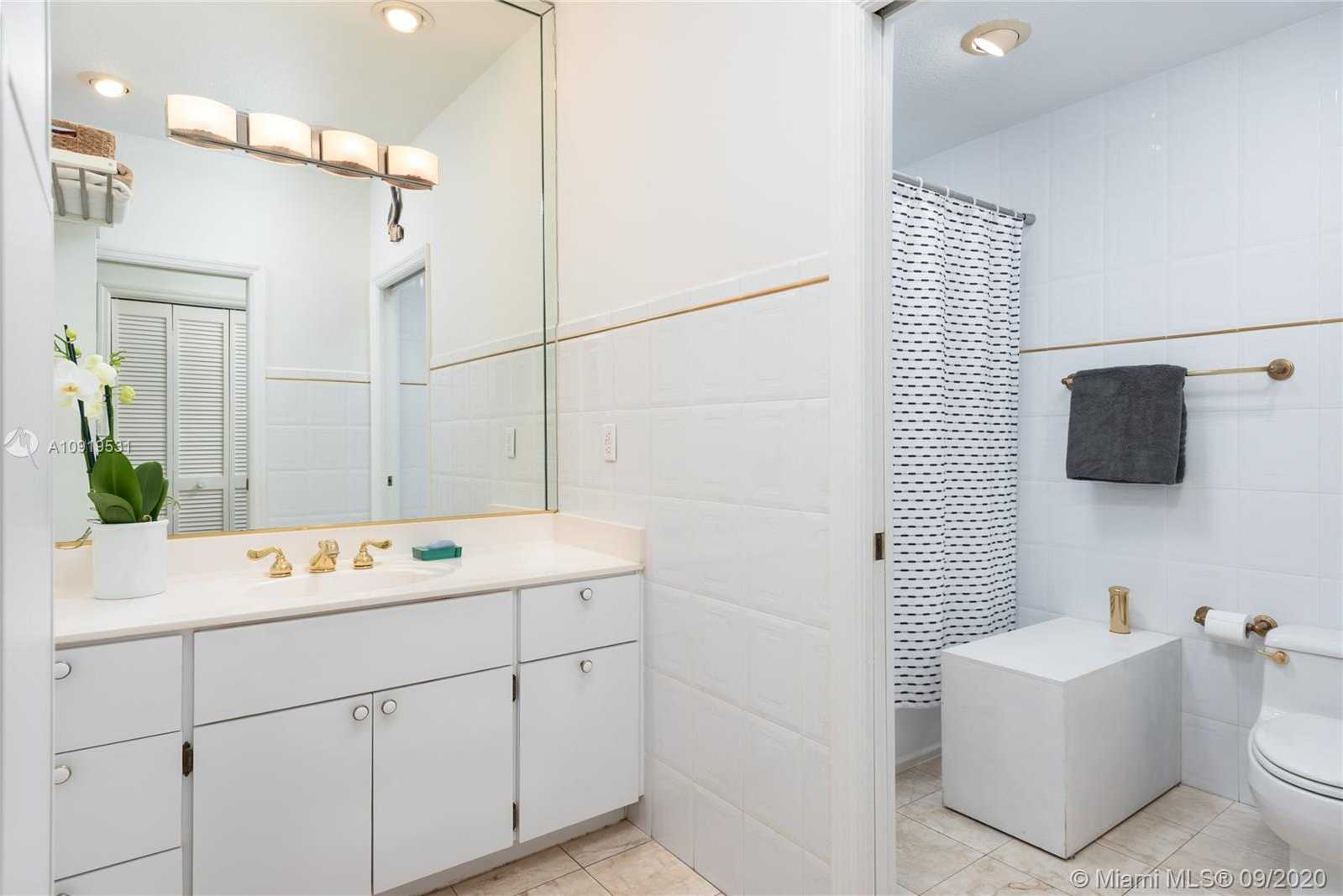 Small Image of 1502 GRANADA BLVD, Coral Gables Number 15
