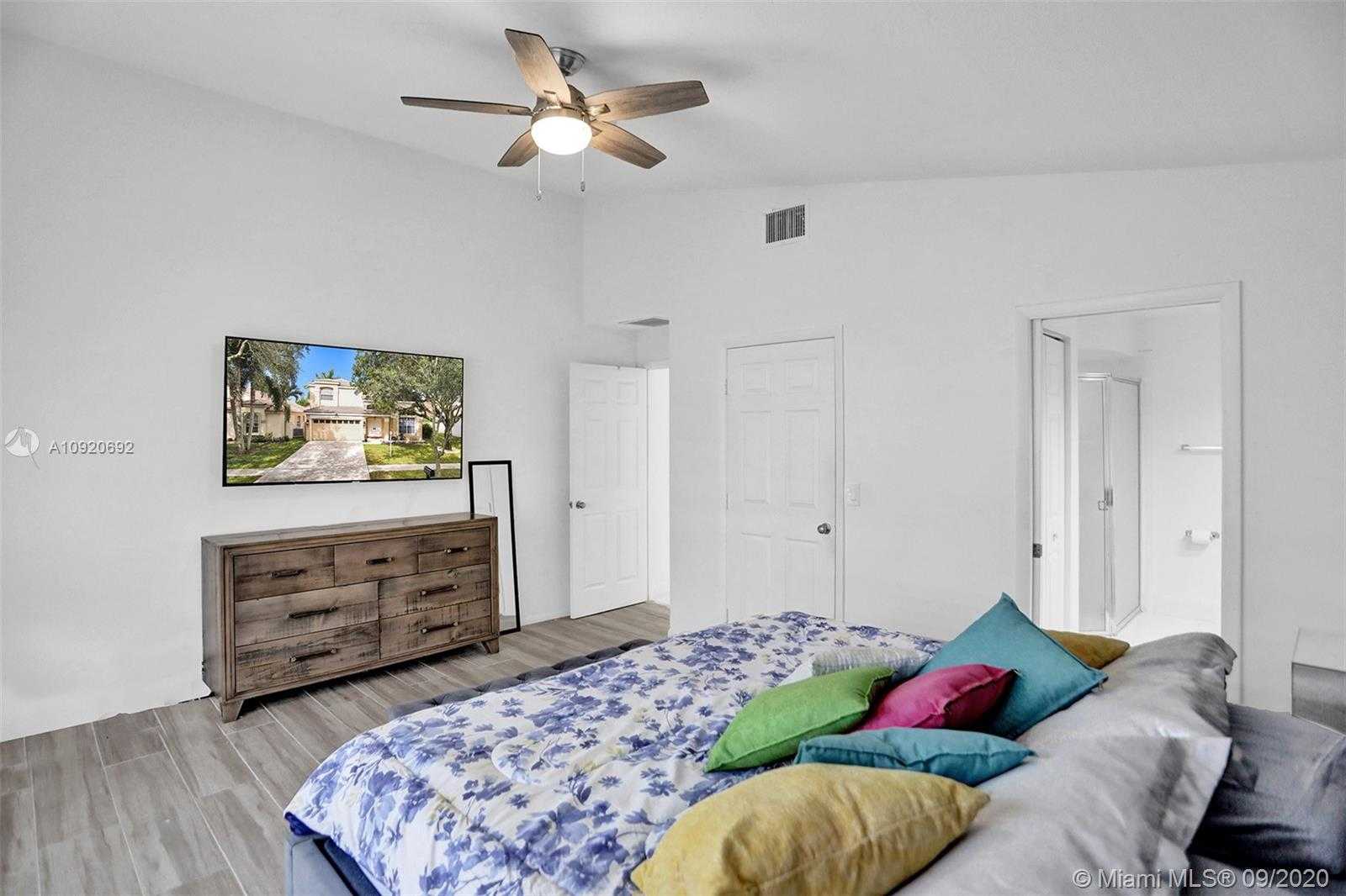 Small Image of 2810 BOGOTA AVE, Cooper City Number 20