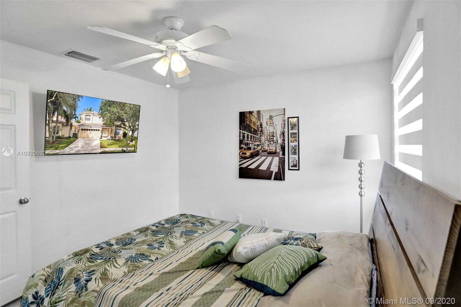 Small Image of 2810 BOGOTA AVE, Cooper City Number 30