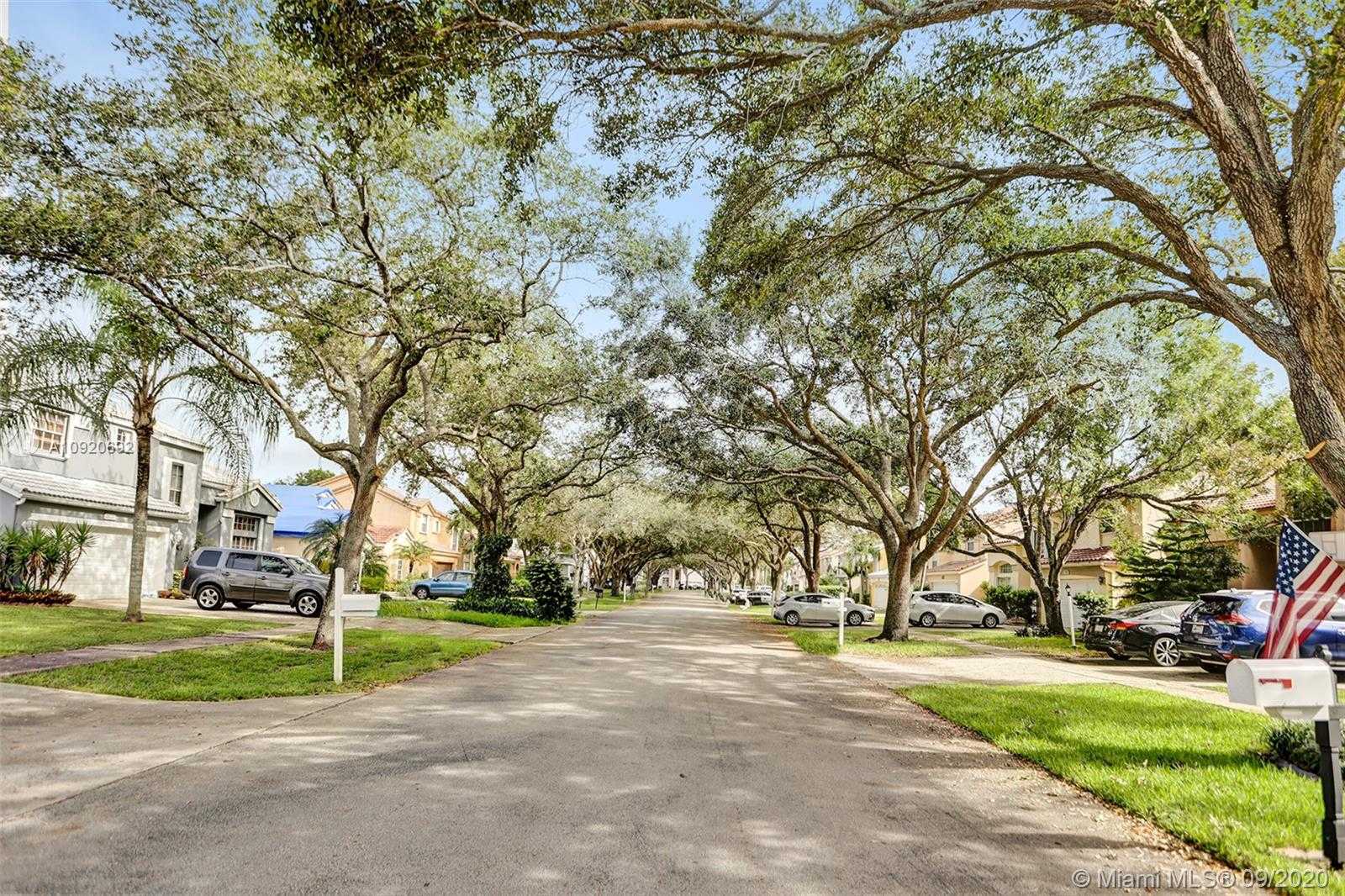 Small Image of 2810 BOGOTA AVE, Cooper City Number 39