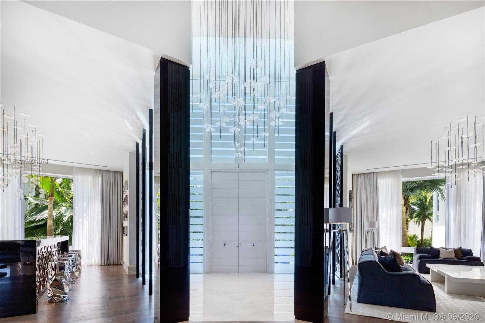 Small Image of 41 ARVIDA PKWY, Coral Gables Number 14