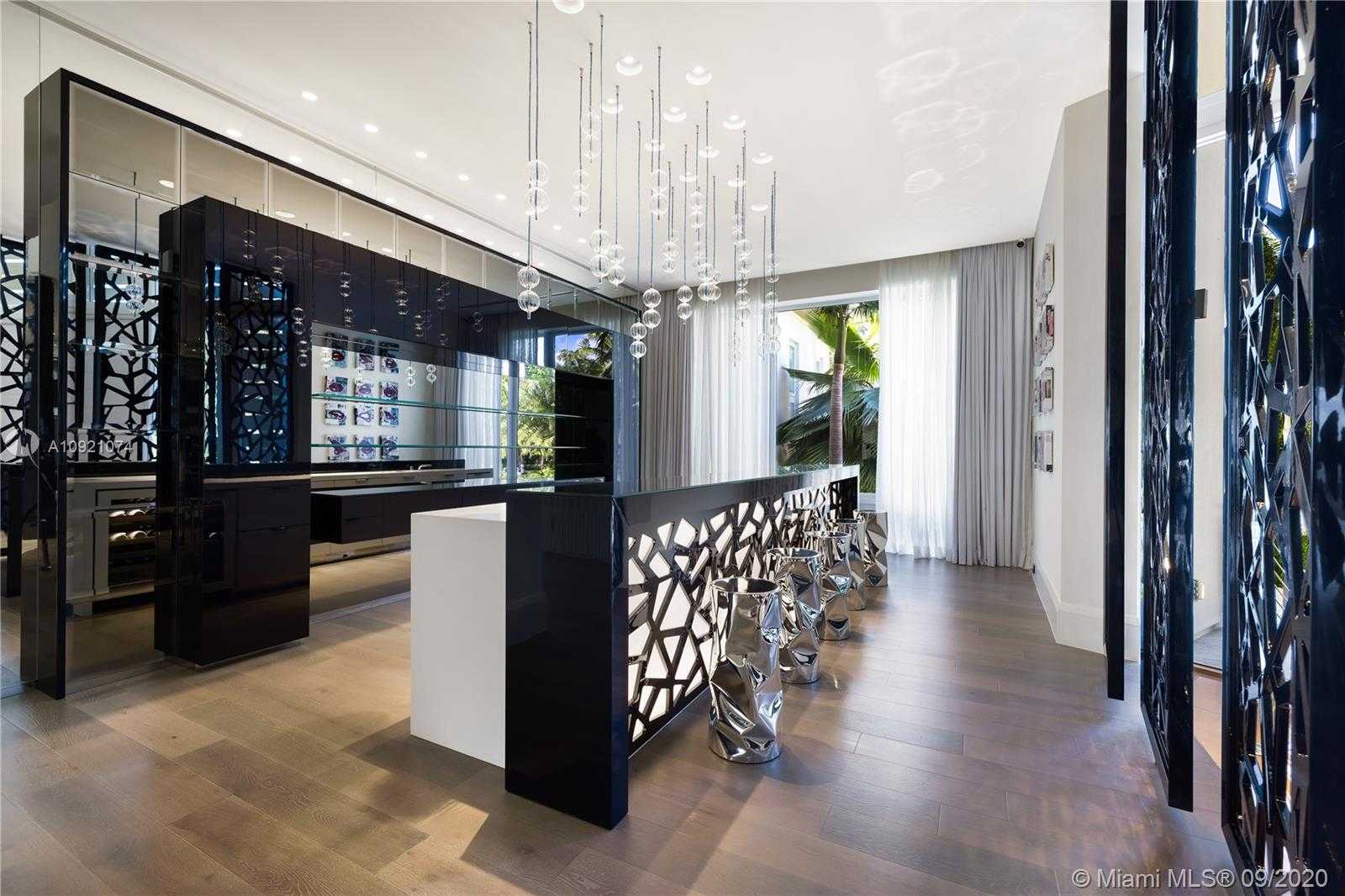 Small Image of 41 ARVIDA PKWY, Coral Gables Number 17