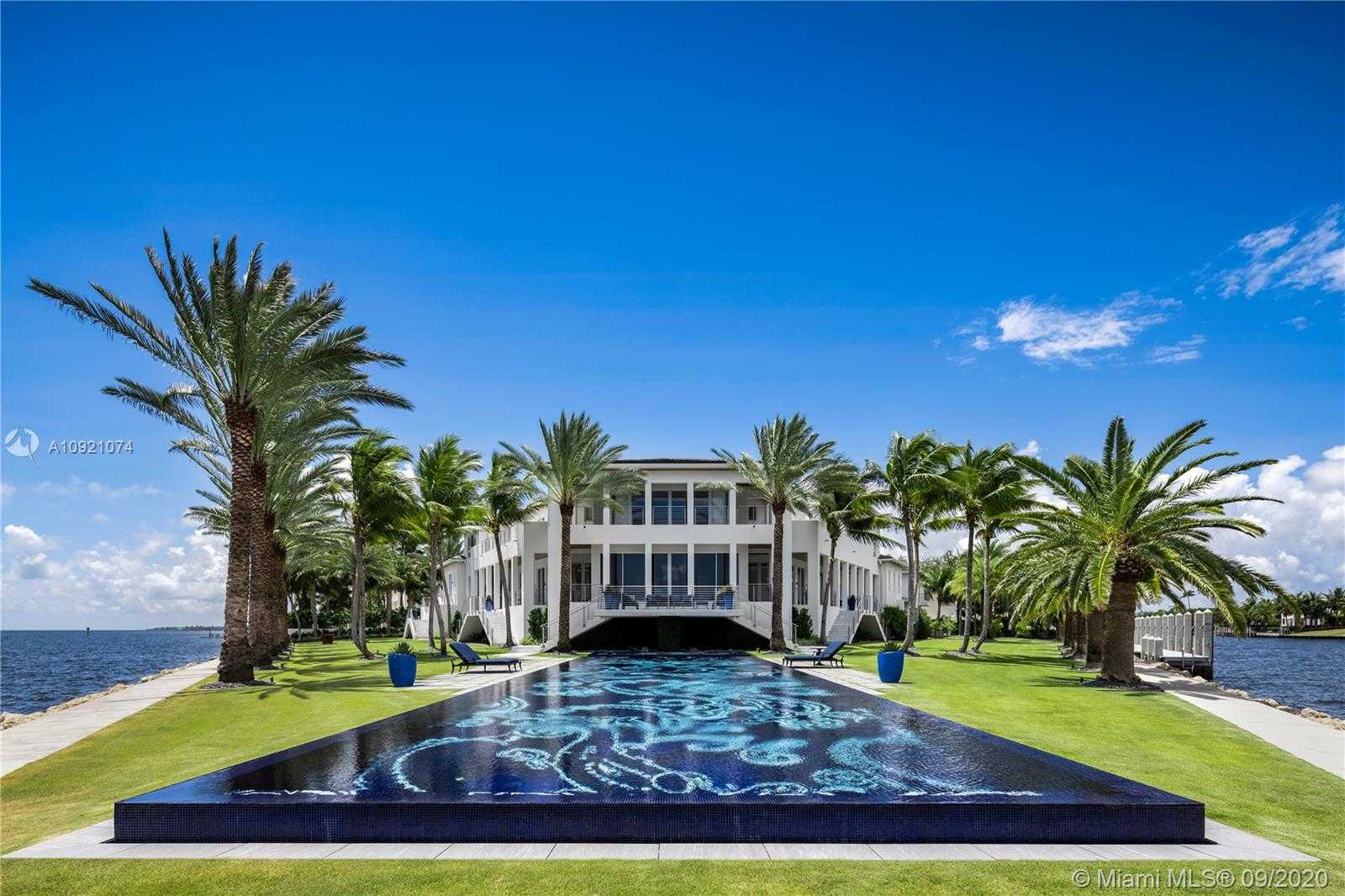 Small Image of 41 ARVIDA PKWY, Coral Gables Number 2