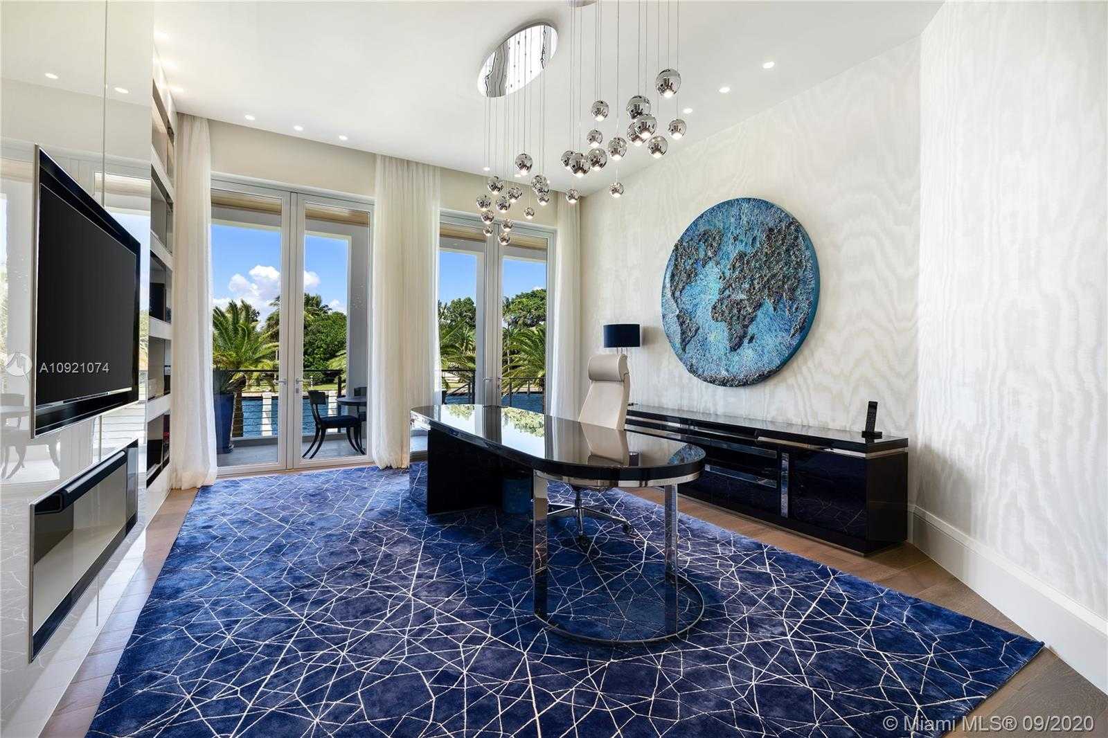 Small Image of 41 ARVIDA PKWY, Coral Gables Number 25