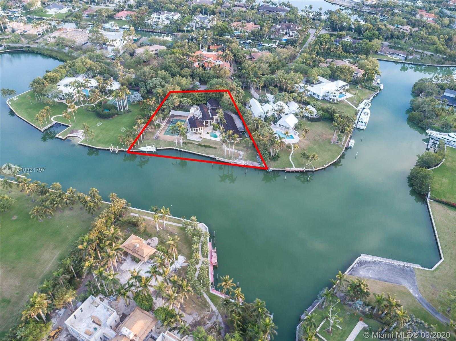 Small Image of 601 LEUCADENDRA DR, Coral Gables Number 3