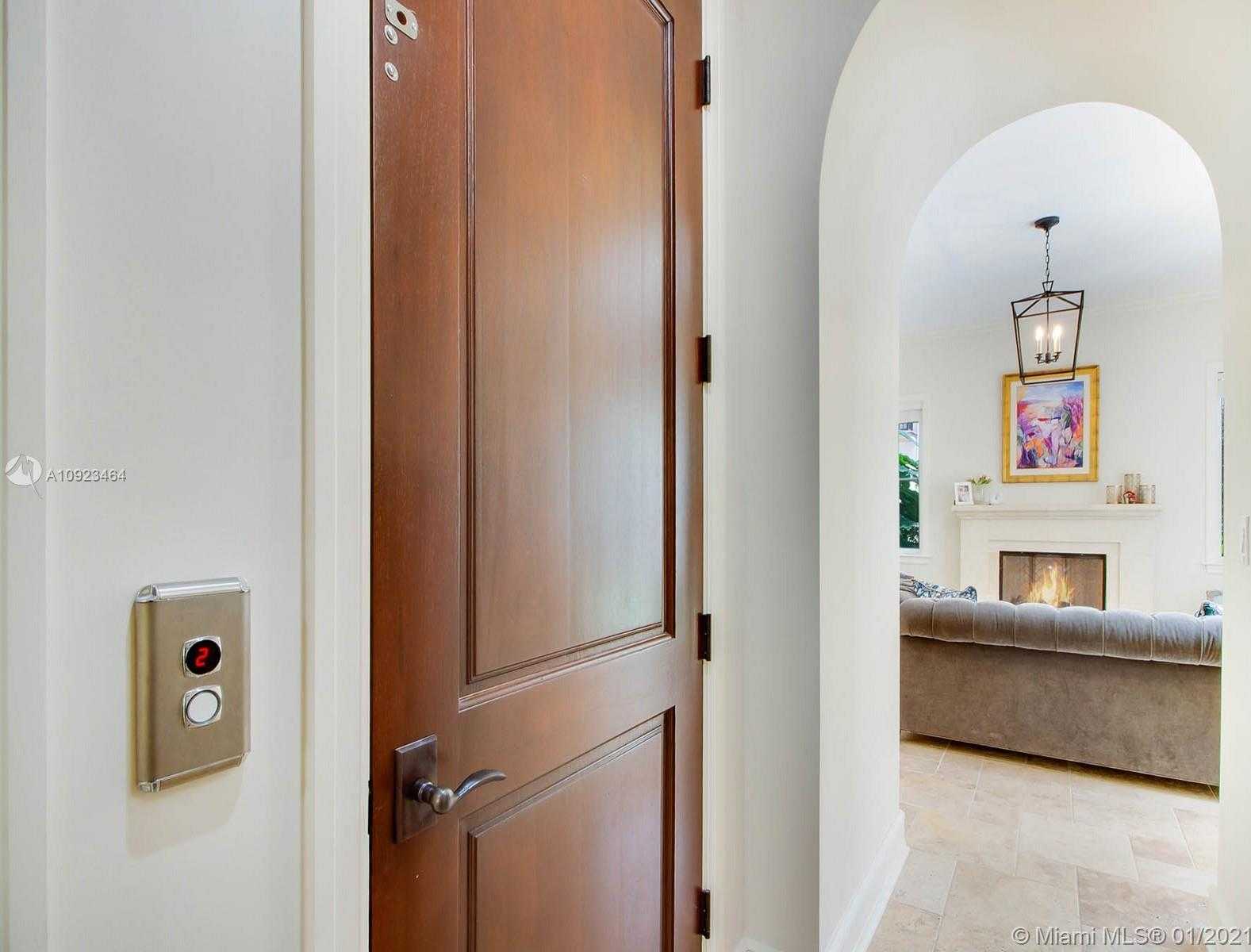 Small Image of 722 ALMERIA AVENUE, Coral Gables Number 17