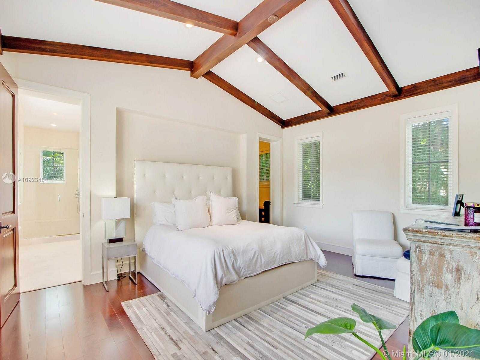 Small Image of 722 ALMERIA AVENUE, Coral Gables Number 20