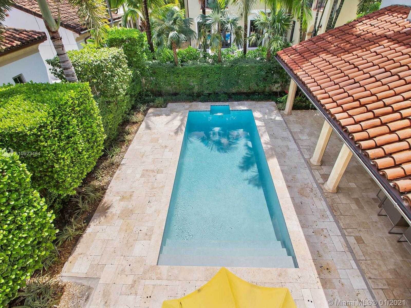 Small Image of 722 ALMERIA AVENUE, Coral Gables Number 30