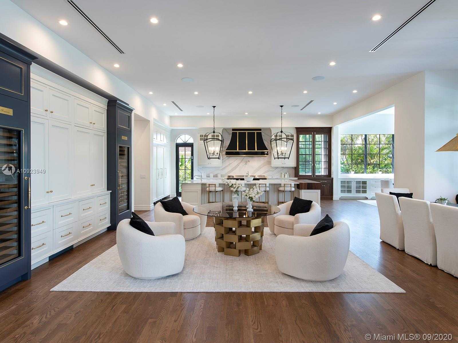 Small Image of 406 TAMARIND DR, Hallandale Beach Number 10