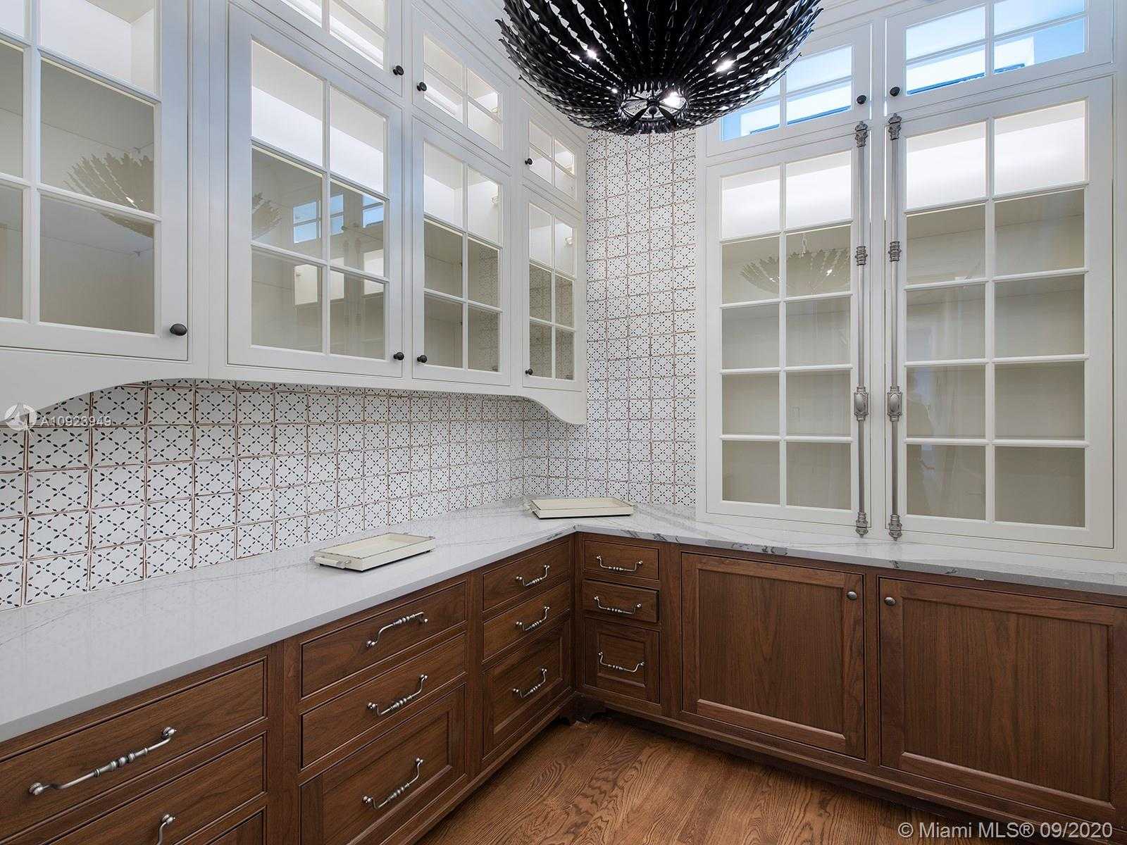 Small Image of 406 TAMARIND DR, Hallandale Beach Number 18