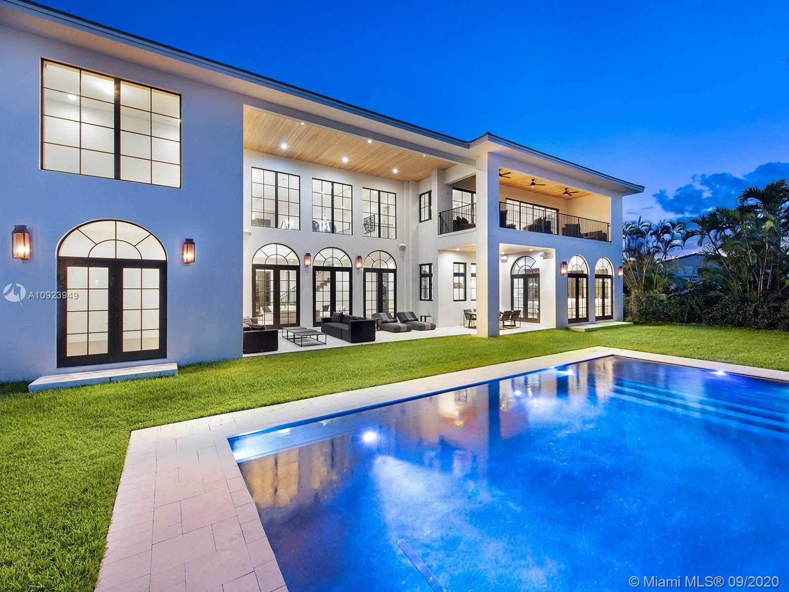 Small Image of 406 TAMARIND DR, Hallandale Beach Number 3