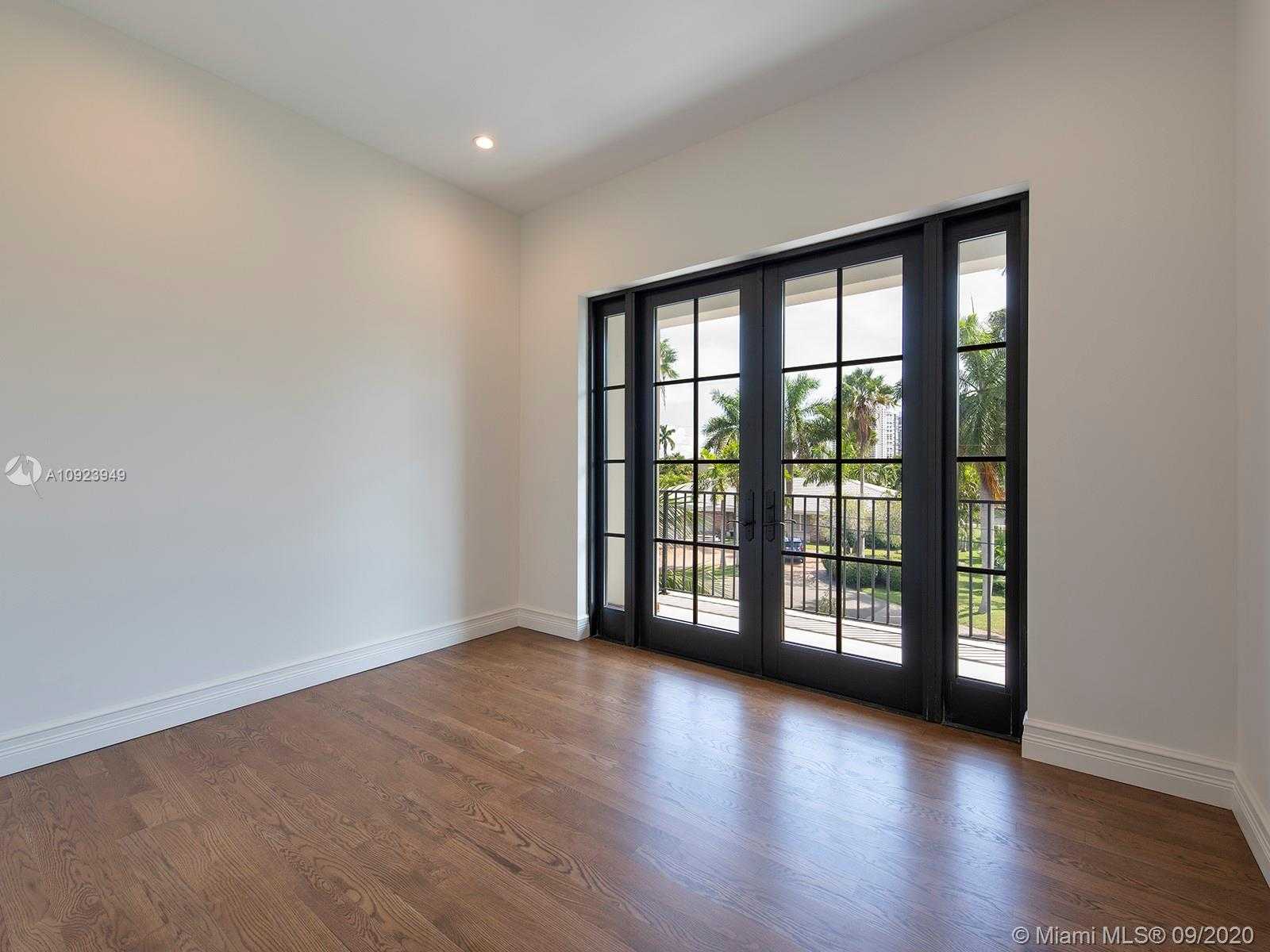 Small Image of 406 TAMARIND DR, Hallandale Beach Number 37
