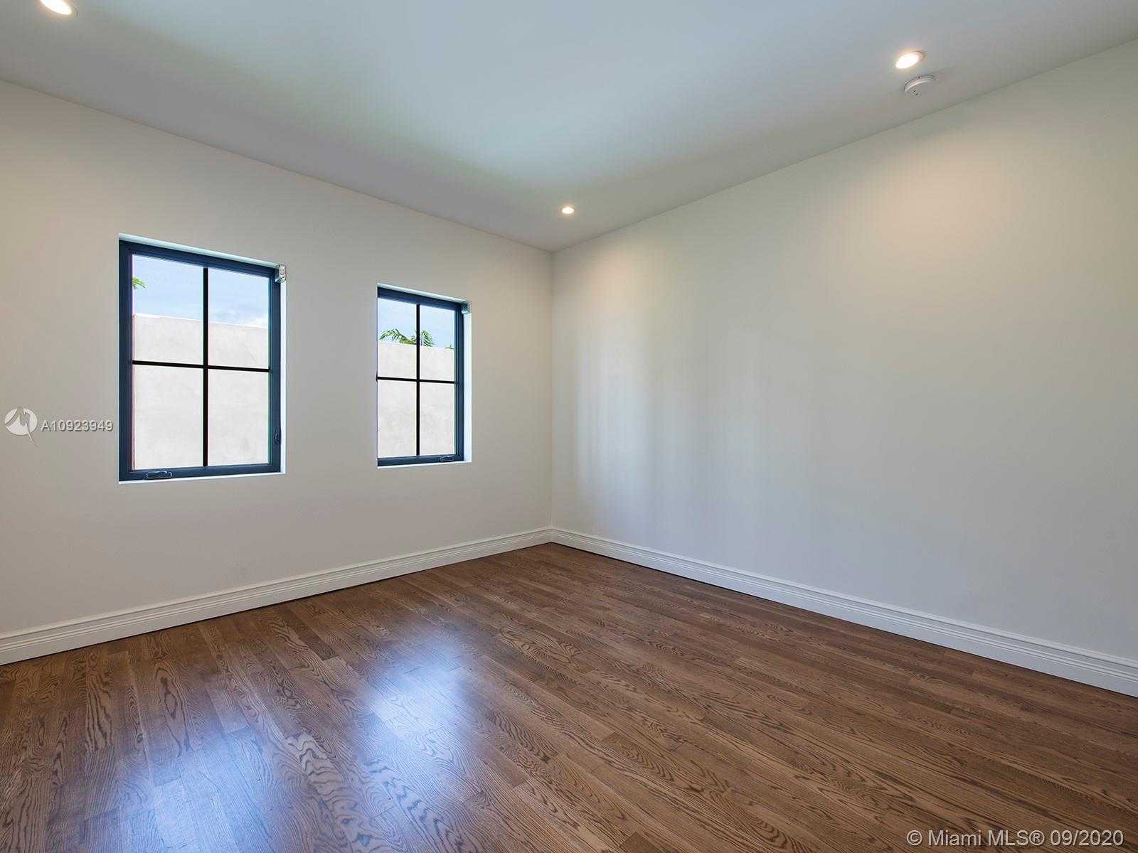 Small Image of 406 TAMARIND DR, Hallandale Beach Number 39