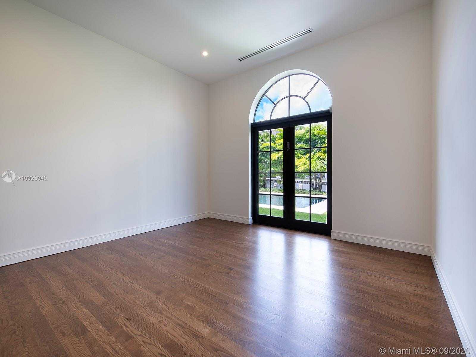 Small Image of 406 TAMARIND DR, Hallandale Beach Number 43