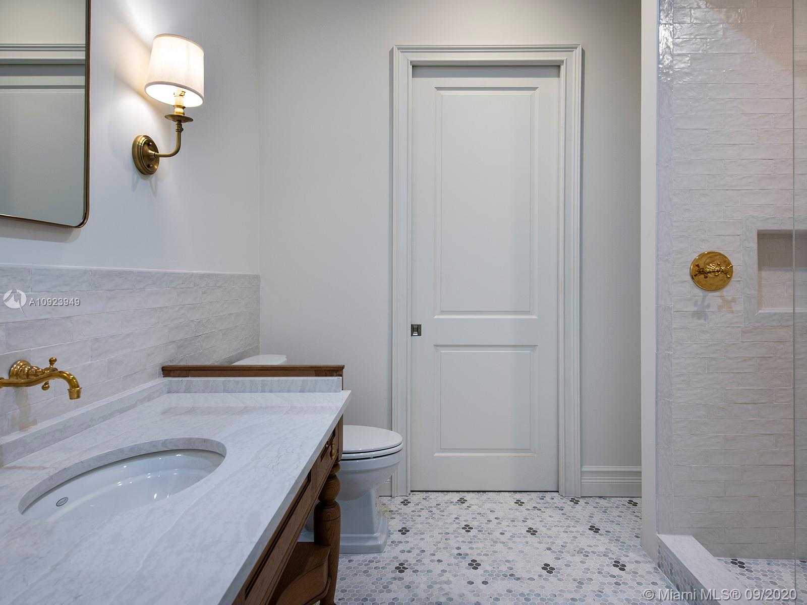 Small Image of 406 TAMARIND DR, Hallandale Beach Number 44