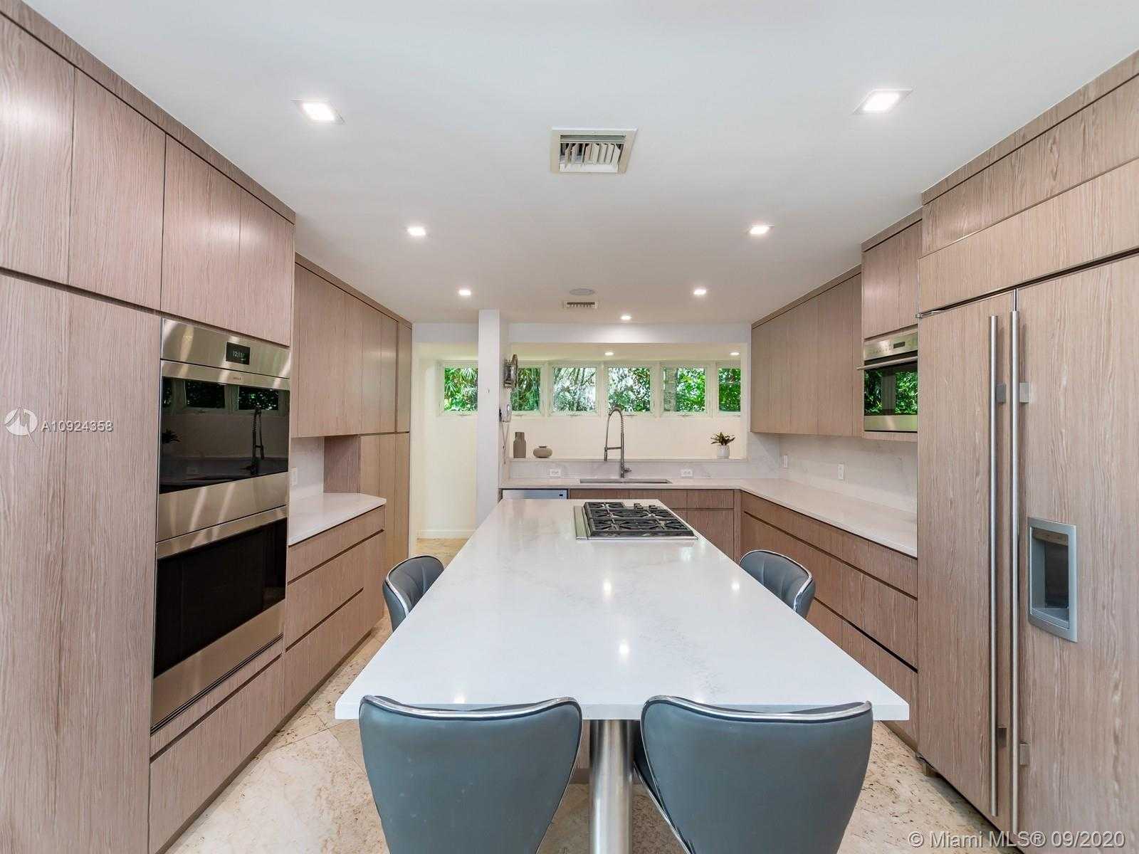 Small Image of 24 PALM AVE, Miami Beach Number 10