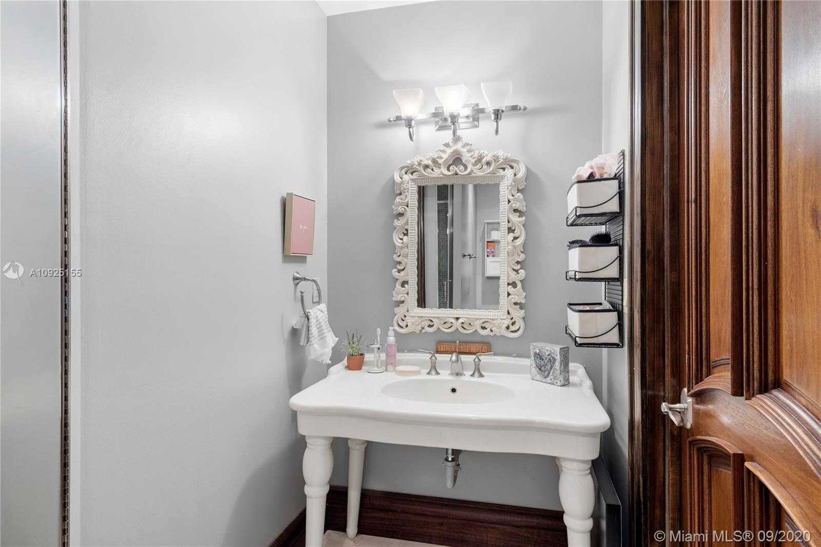 Small Image of 6864 SOUTH WEST 68TH ST, South Miami Number 49