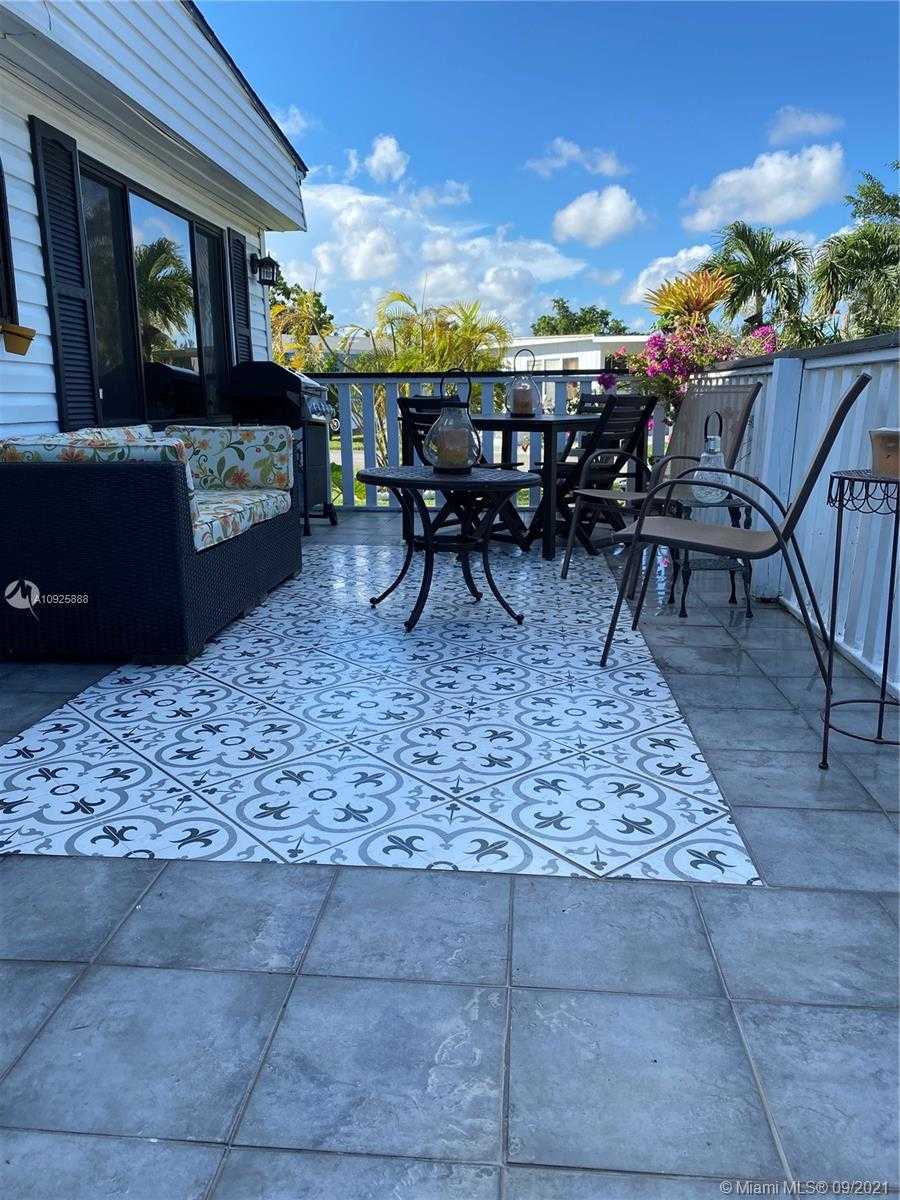 Small Image of 5301 SOUTH WEST 35TH, Davie Number 11