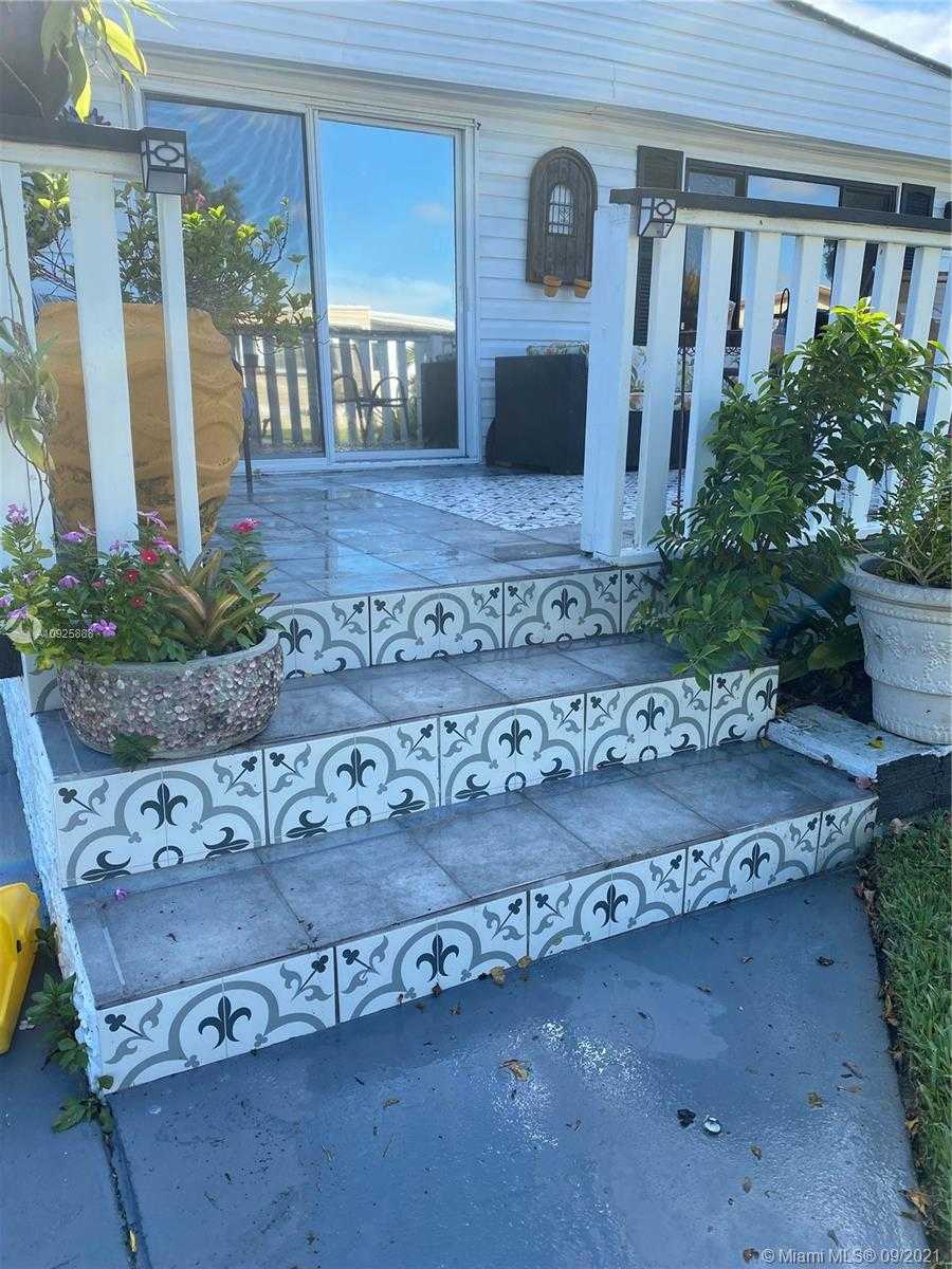 Small Image of 5301 SOUTH WEST 35TH, Davie Number 12