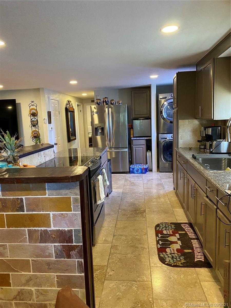 Small Image of 5301 SOUTH WEST 35TH, Davie Number 13