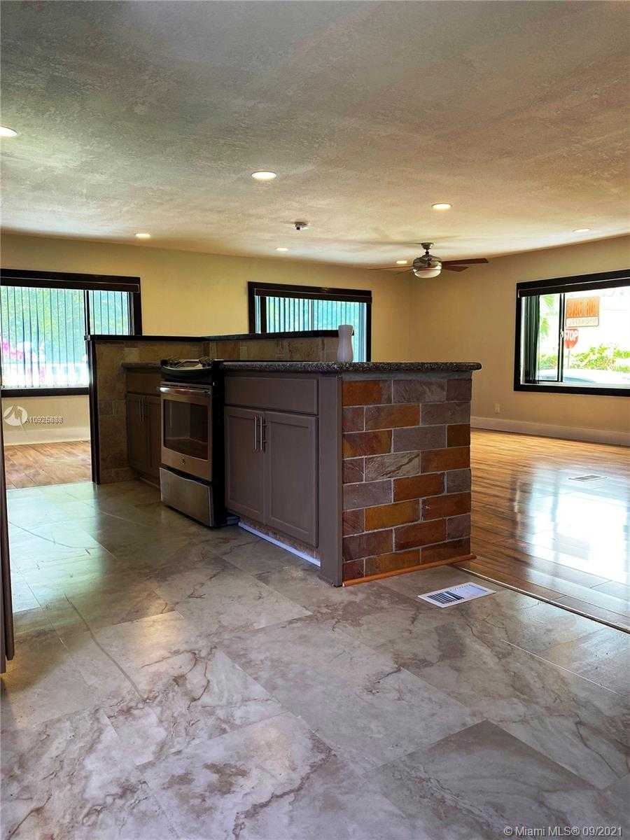Small Image of 5301 SOUTH WEST 35TH, Davie Number 17