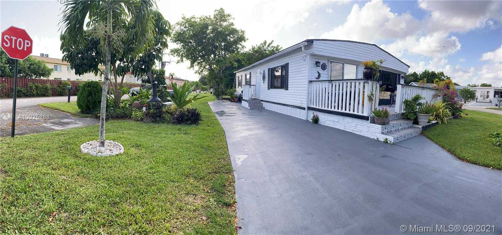 Small Image of 5301 SOUTH WEST 35TH, Davie Number 2