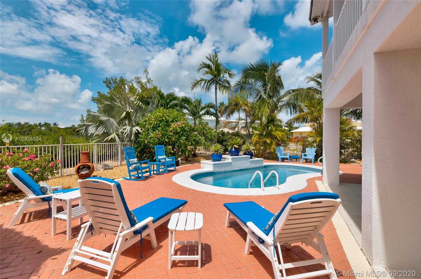 Small Image of 106 WEST PIRATES COVE DR, Marathon Number 13