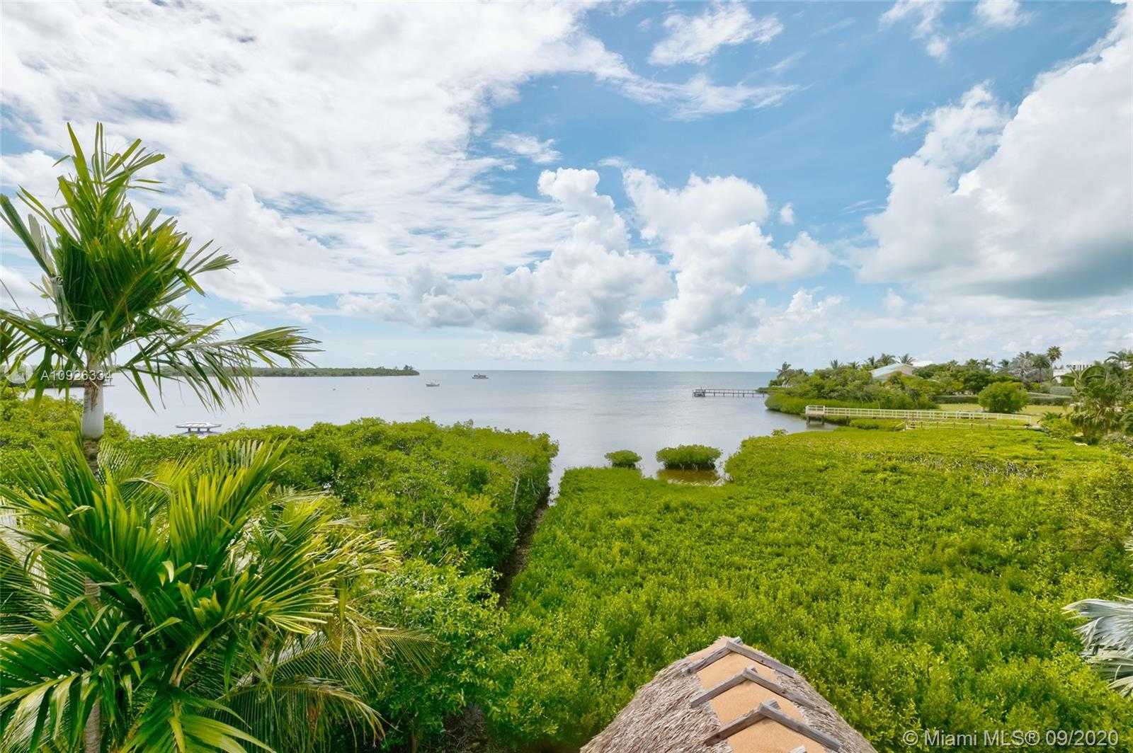 Small Image of 106 WEST PIRATES COVE DR, Marathon Number 2