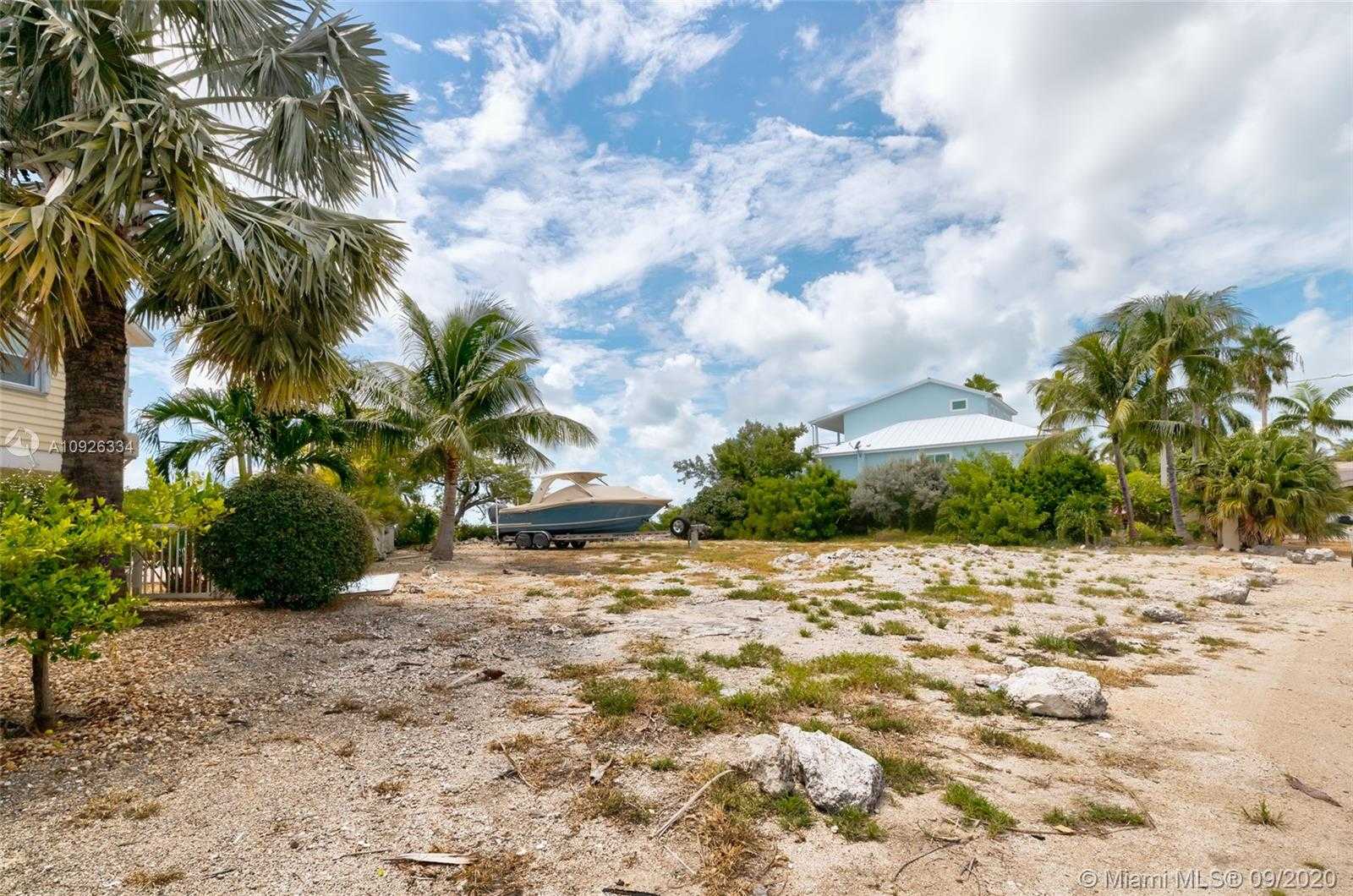 Small Image of 106 WEST PIRATES COVE DR, Marathon Number 20