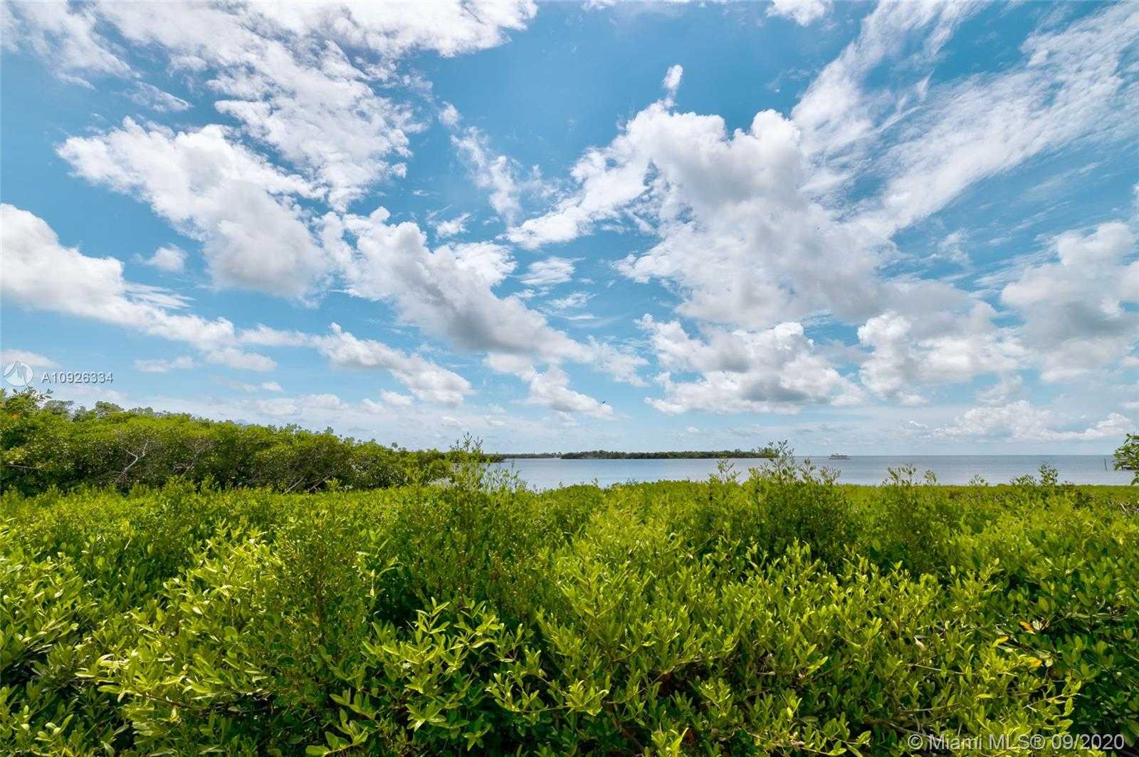 Small Image of 106 WEST PIRATES COVE DR, Marathon Number 22