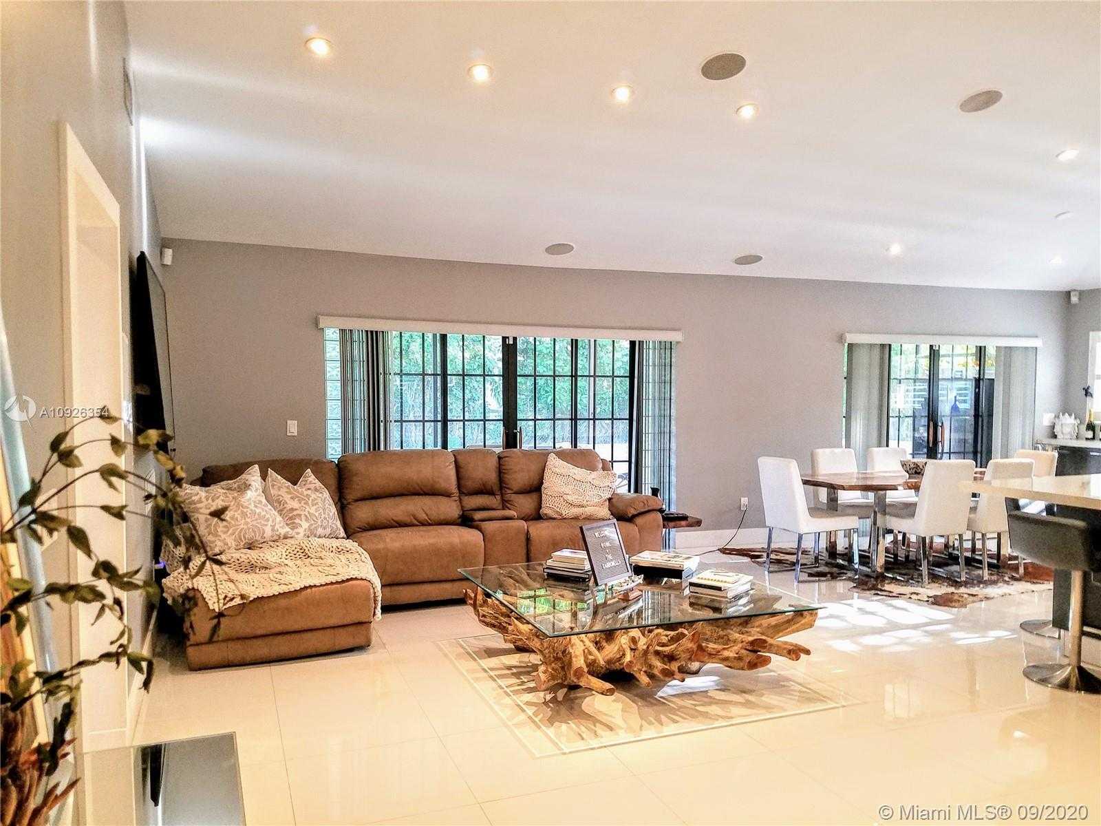 Small Image of 6440 SOUTH WEST 144TH ST, Coral Gables Number 11