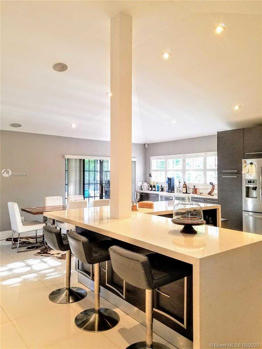 Small Image of 6440 SOUTH WEST 144TH ST, Coral Gables Number 16