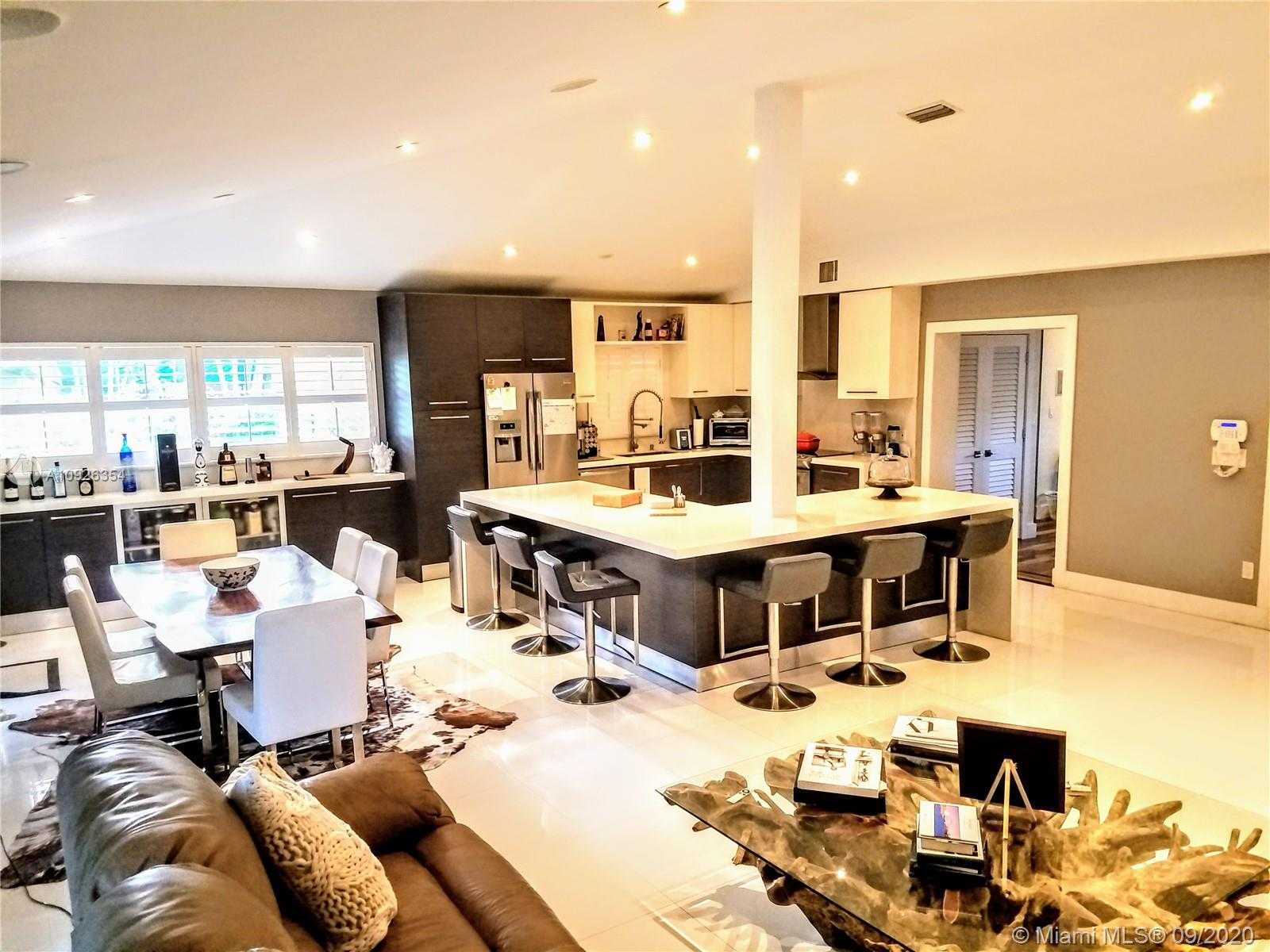 Small Image of 6440 SOUTH WEST 144TH ST, Coral Gables Number 17
